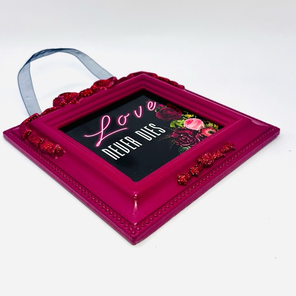 “Love Never Dies” Framed Picture Wall Decor Sign Plague 5.5” x 5.5” - Picture 2 of 2